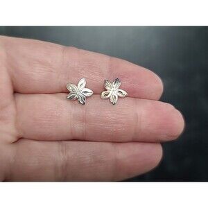 LAM 925 Sterling Silver Flower Stud Earrings Vintage
